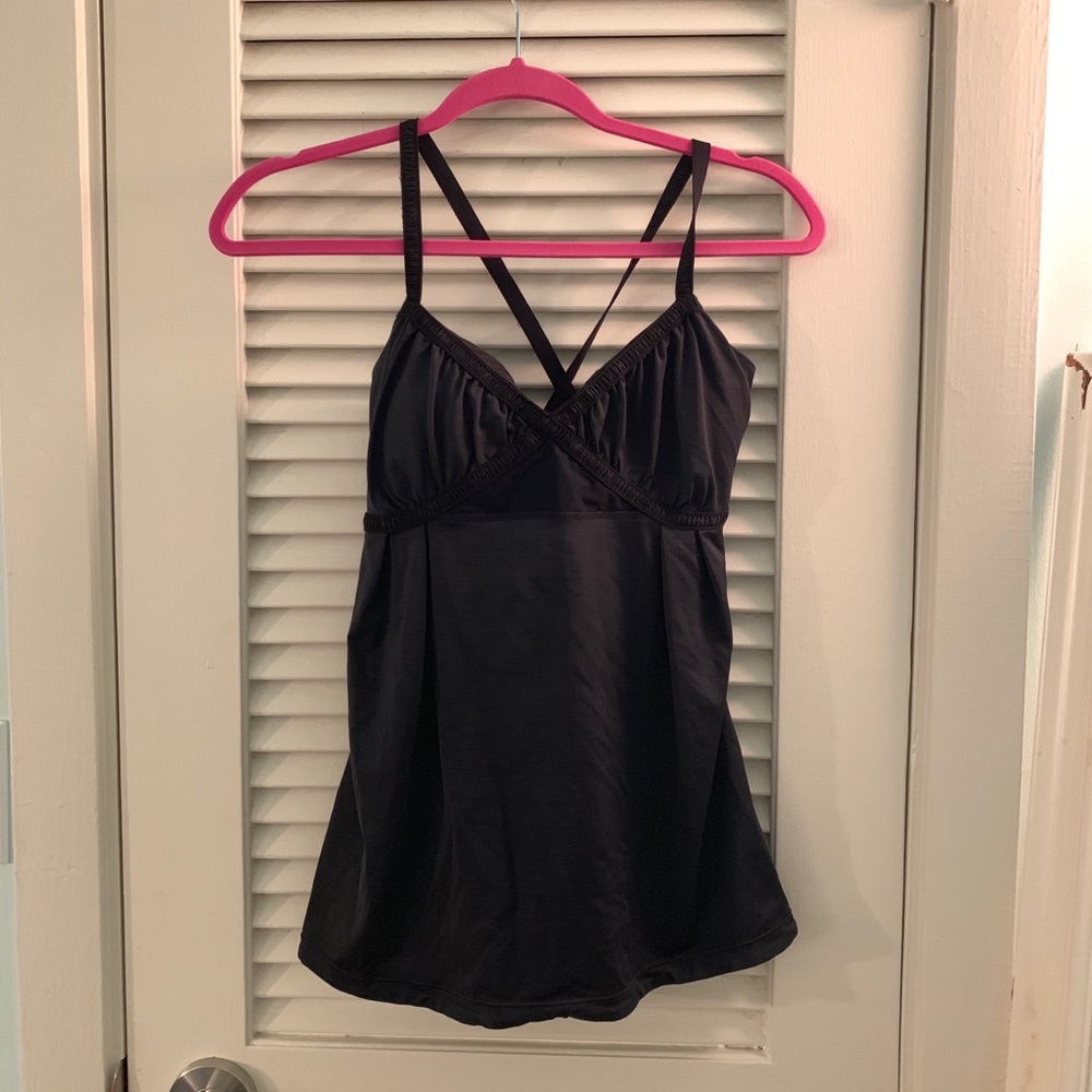 Lululemon top